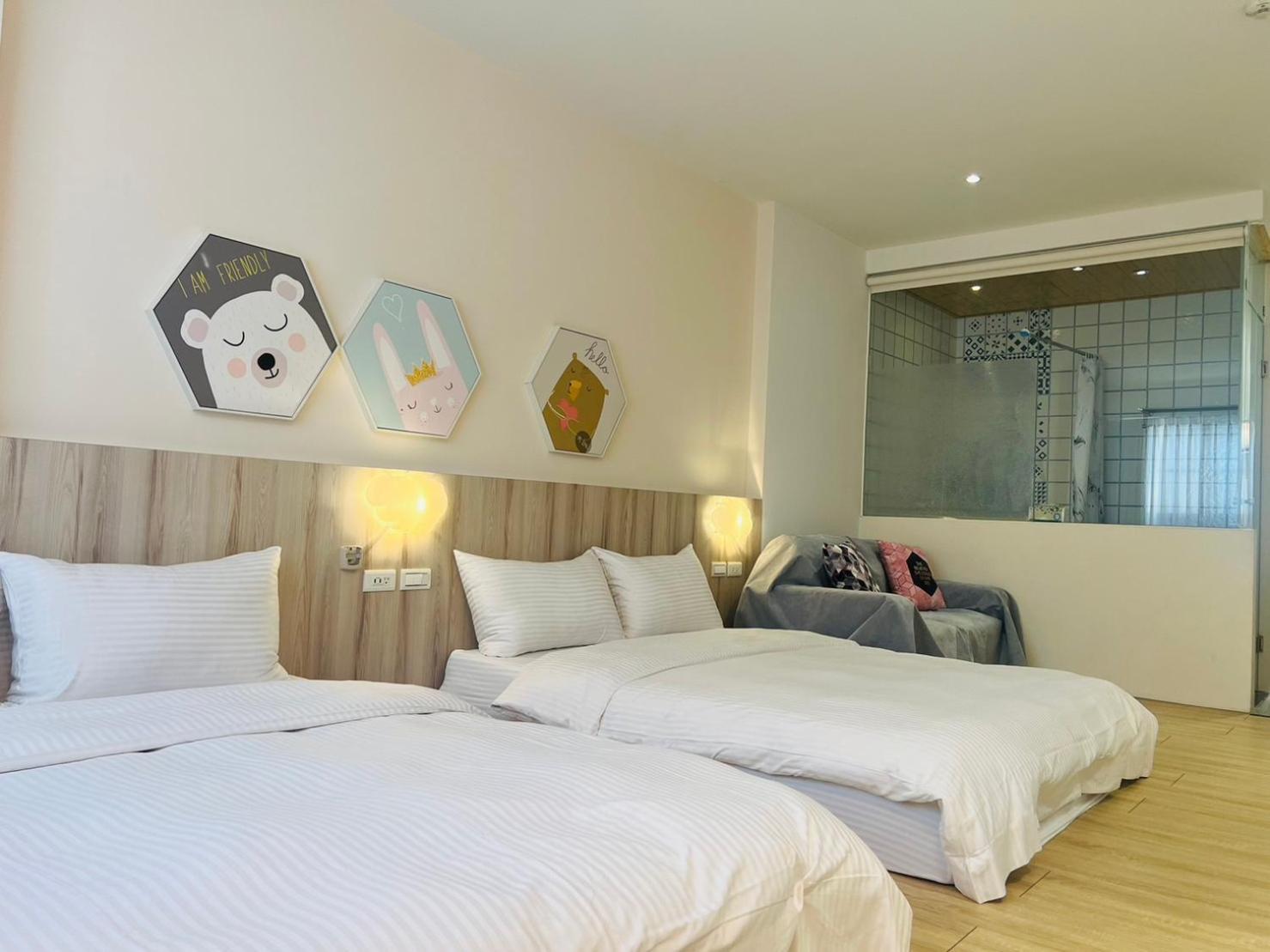 Canal Walk Inn Тайнань Экстерьер фото